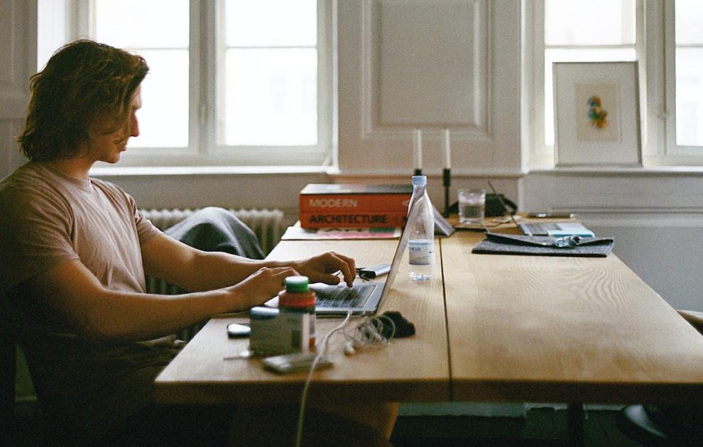 5 Ways to Get Focused When You're Working From Home (Even During a  Pandemic)